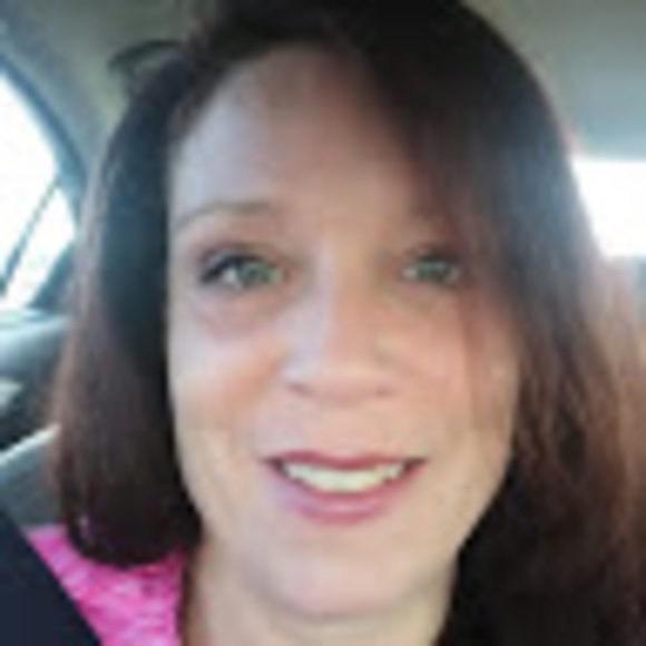 Meet your Posher, Jessica - Picture 1 of 1